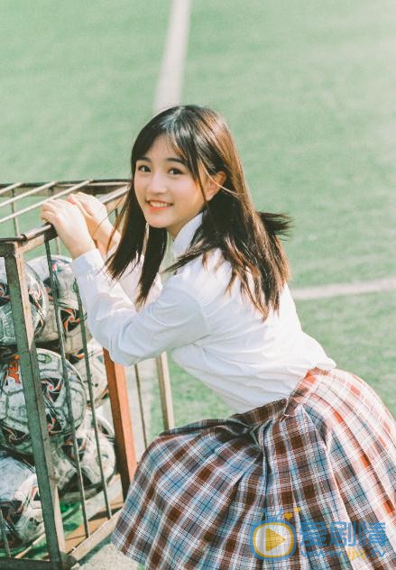 费沁源制服写真 费沁源高清写真_费沁源高清剧照