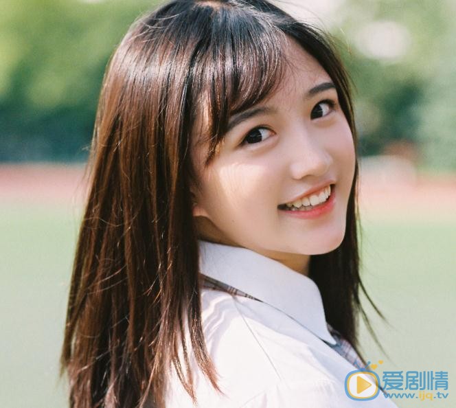 费沁源制服写真 费沁源高清写真_费沁源高清剧照