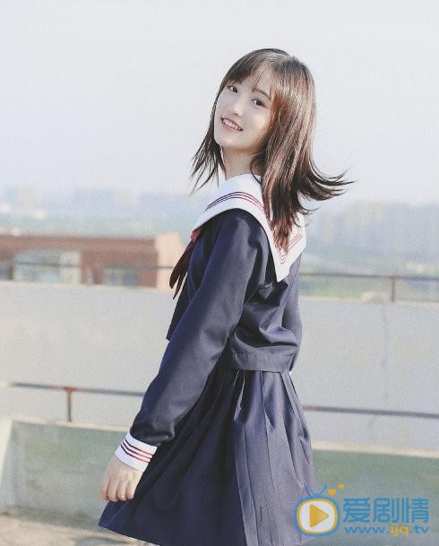 费沁源制服写真 费沁源高清写真_费沁源高清剧照