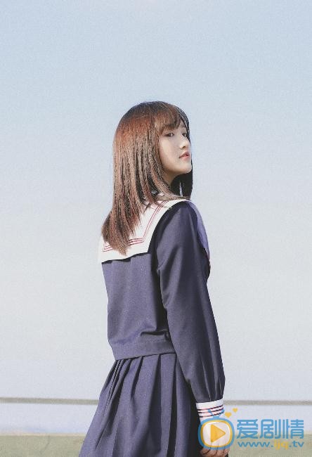 费沁源制服写真 费沁源高清写真_费沁源高清剧照