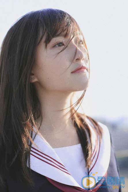 费沁源制服写真 费沁源高清写真_费沁源高清剧照