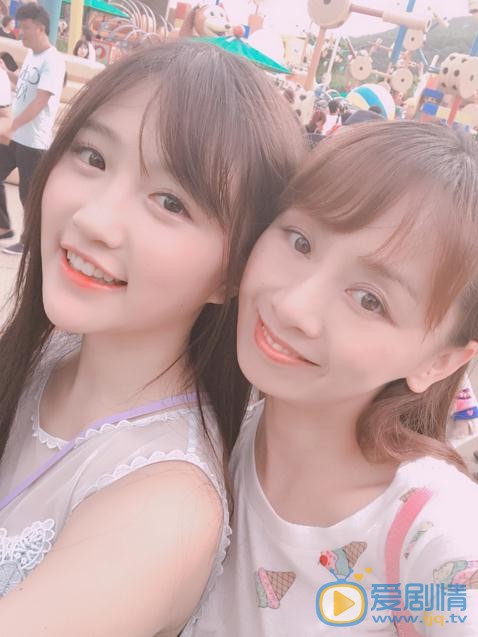 费沁源与人合照 费沁源高清写真_费沁源高清剧照