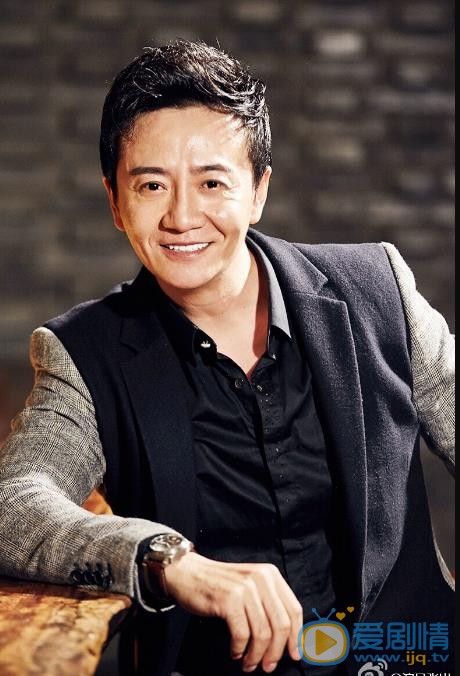 张岩绅士写真 张岩高清写真_张岩高清剧照