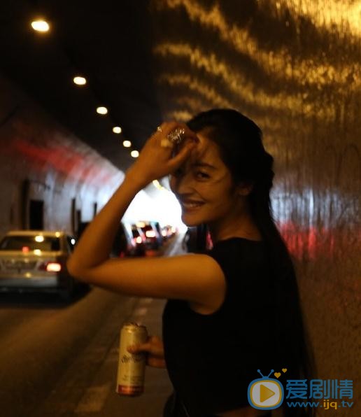 秦雪街拍写真 秦雪高清写真_秦雪高清剧照