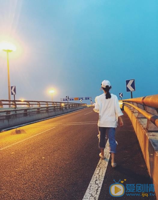 冯瑞睿旅行照片 冯瑞睿高清写真_冯瑞睿高清剧照