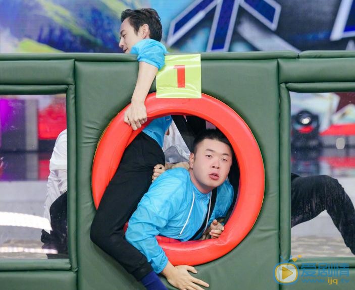 杜海涛《快乐大本营》主持照 杜海涛高清写真_杜海涛高清剧照