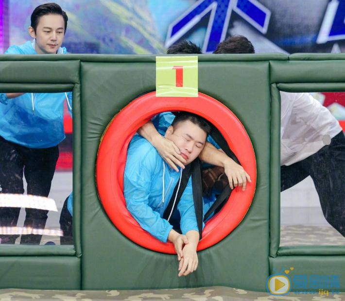 杜海涛《快乐大本营》主持照 杜海涛高清写真_杜海涛高清剧照