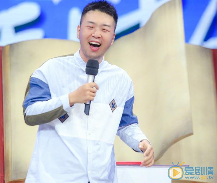 杜海涛《快乐大本营》主持照 杜海涛高清写真_杜海涛高清剧照