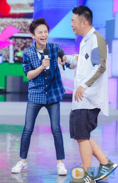 杜海涛《快乐大本营》主持照 杜海涛高清写真_杜海涛高清剧照