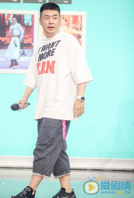 杜海涛《快乐大本营》主持照 杜海涛高清写真_杜海涛高清剧照