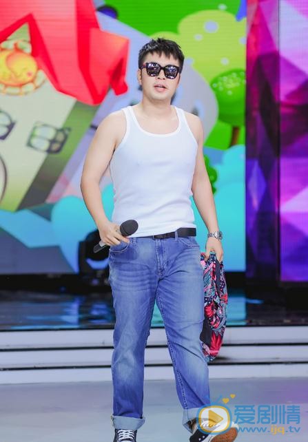 杜海涛《快乐大本营》主持照 杜海涛高清写真_杜海涛高清剧照