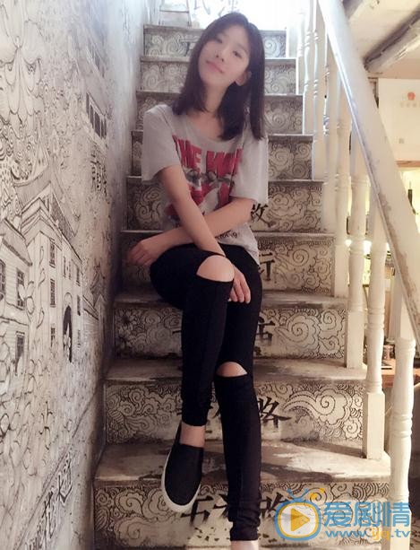 芦菲生活照 芦菲高清写真_芦菲高清剧照