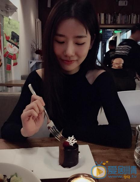 芦菲生活照 芦菲高清写真_芦菲高清剧照