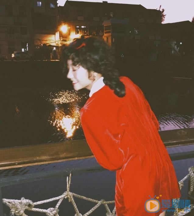 潘美烨红色写真 潘美烨高清写真_潘美烨高清剧照