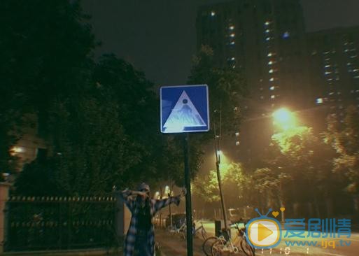 潘美烨夜色写真 潘美烨高清写真_潘美烨高清剧照