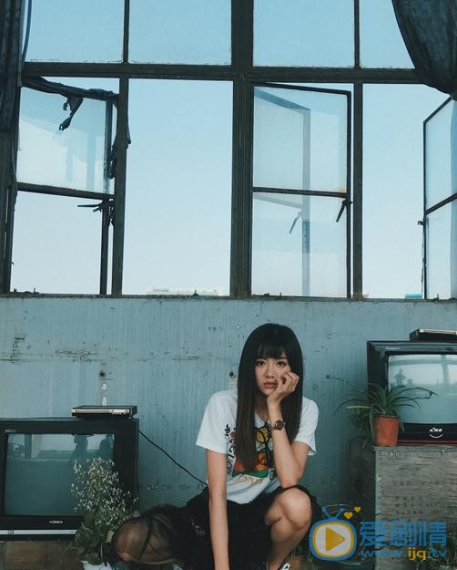 潘美烨制服写真 潘美烨高清写真_潘美烨高清剧照