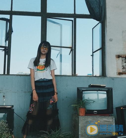 潘美烨制服写真 潘美烨高清写真_潘美烨高清剧照