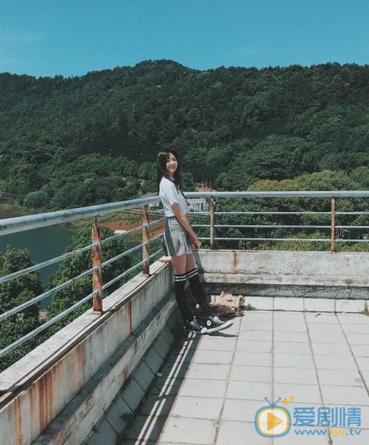 潘美烨制服写真 潘美烨高清写真_潘美烨高清剧照