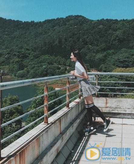 潘美烨制服写真 潘美烨高清写真_潘美烨高清剧照