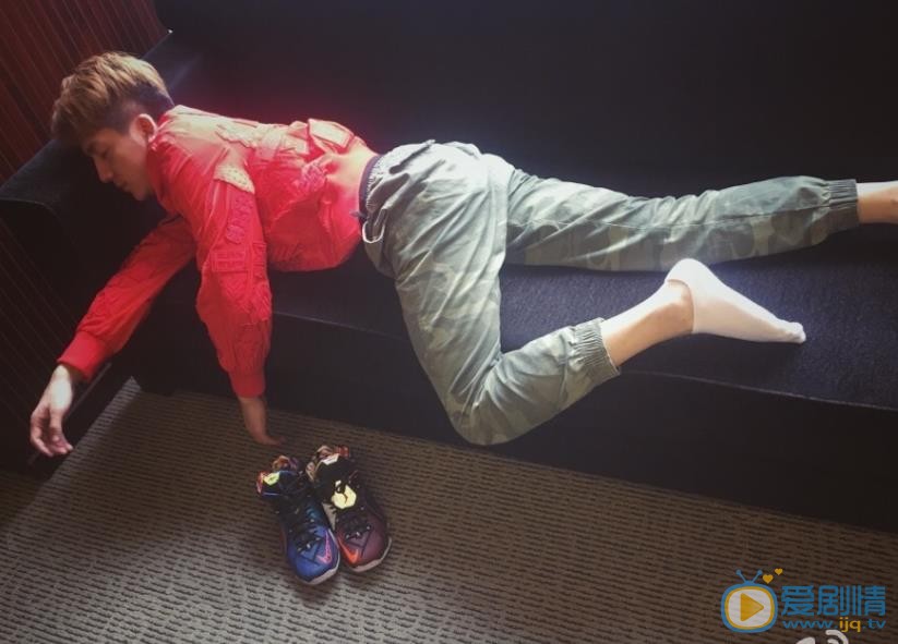 康磊生活照 康磊高清写真_康磊高清剧照