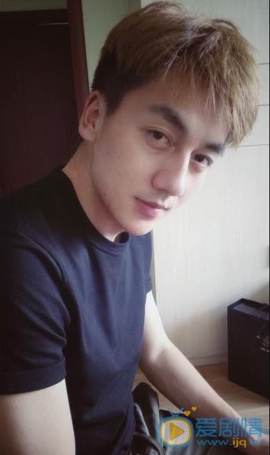 康磊生活照 康磊高清写真_康磊高清剧照