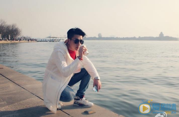 康磊生活照 康磊高清写真_康磊高清剧照