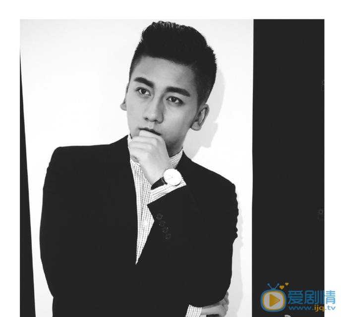 康磊西装绅士照 康磊高清写真_康磊高清剧照