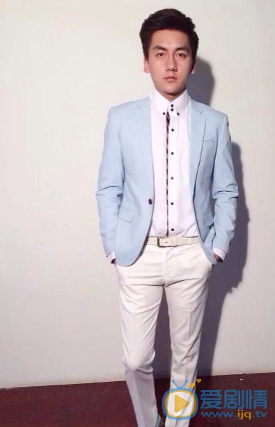 康磊西装绅士照 康磊高清写真_康磊高清剧照