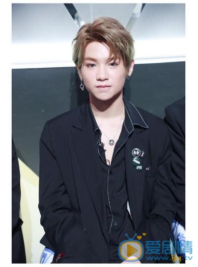 黄明昊个人写真 黄明昊高清写真_黄明昊高清剧照