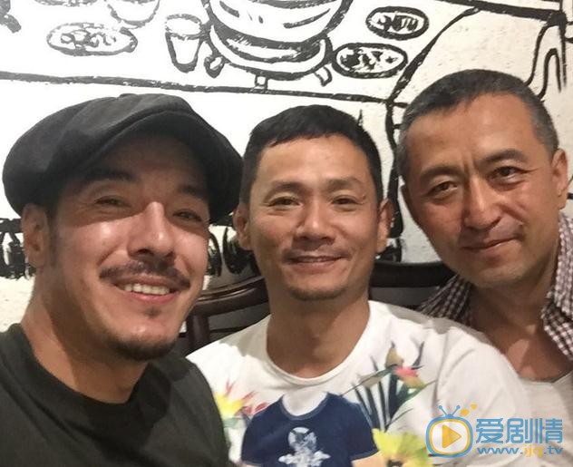 海一天与人合照 海一天高清写真_海一天高清剧照