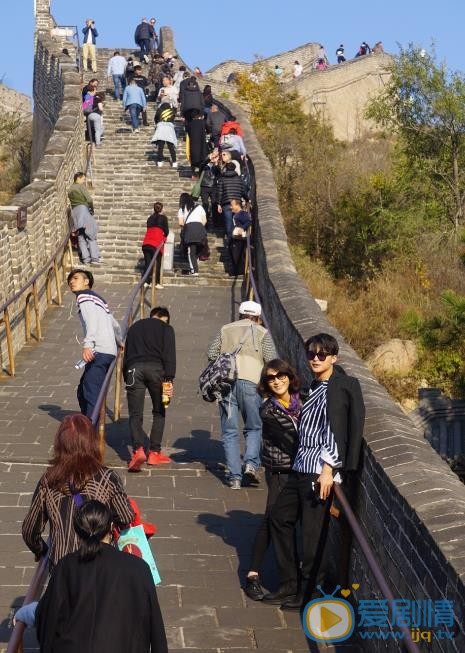 周密家人合照 周密高清写真_周密高清剧照