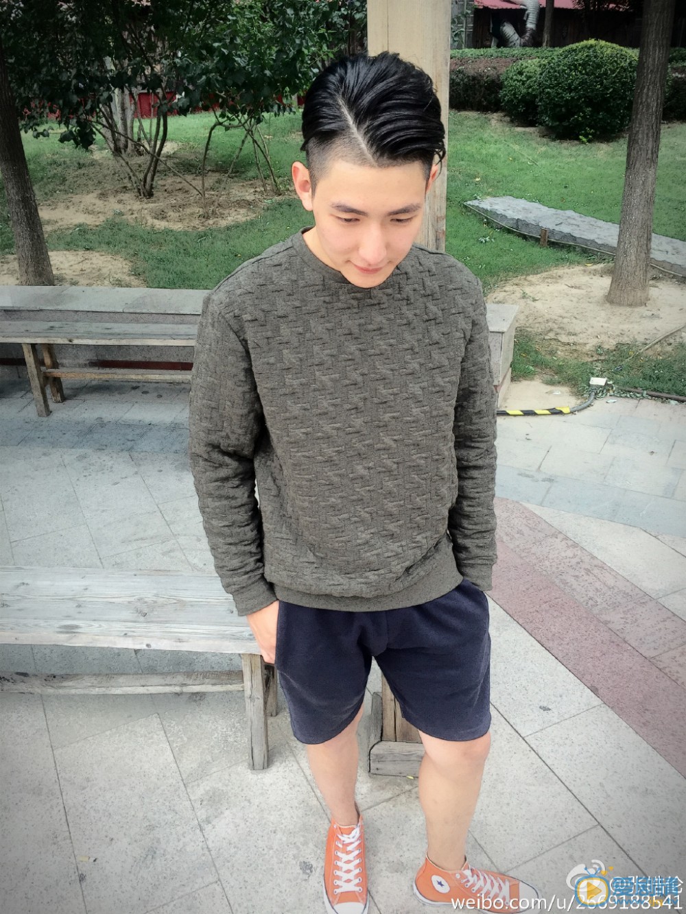 张皓伦街拍写真 张皓伦高清写真_张皓伦高清剧照