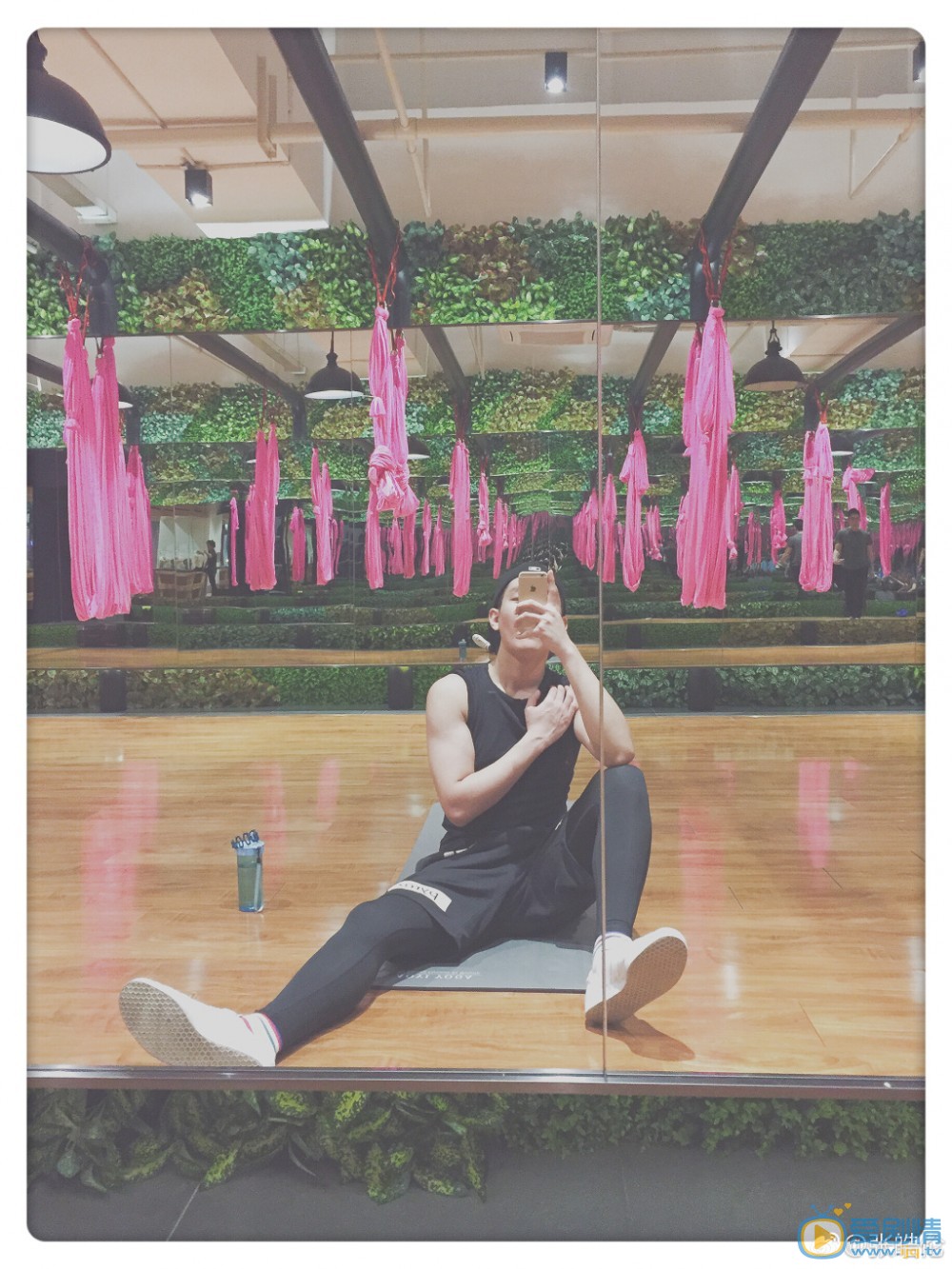 张皓伦街拍写真 张皓伦高清写真_张皓伦高清剧照