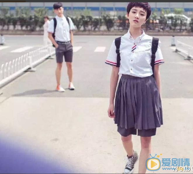 张皓伦校园写真 张皓伦高清写真_张皓伦高清剧照