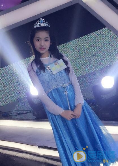 黄婧纯街拍写真 黄婧纯高清写真_黄婧纯高清剧照