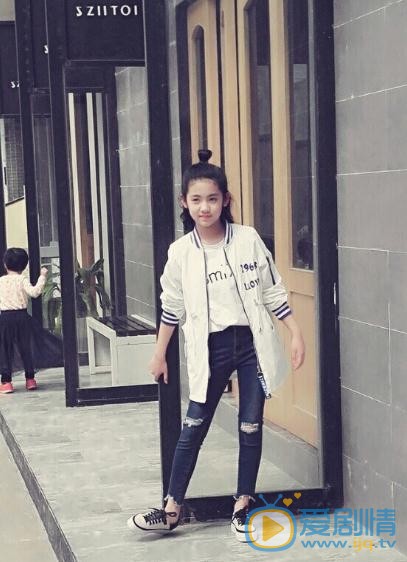 黄婧纯街拍写真 黄婧纯高清写真_黄婧纯高清剧照