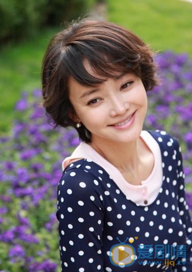 杨梅气质写真 杨梅高清写真_杨梅高清剧照