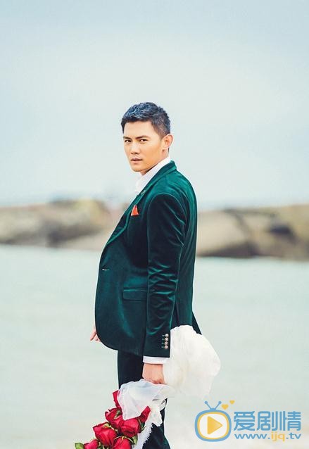 一路繁花相送戴维凡是谁演的？戴维凡扮演者李浩轩个人资料、写真及生活照欣赏