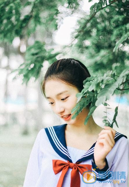 谭盐盐制服写真 谭盐盐高清写真_谭盐盐高清剧照