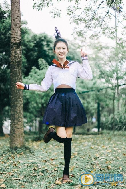 谭盐盐制服写真 谭盐盐高清写真_谭盐盐高清剧照
