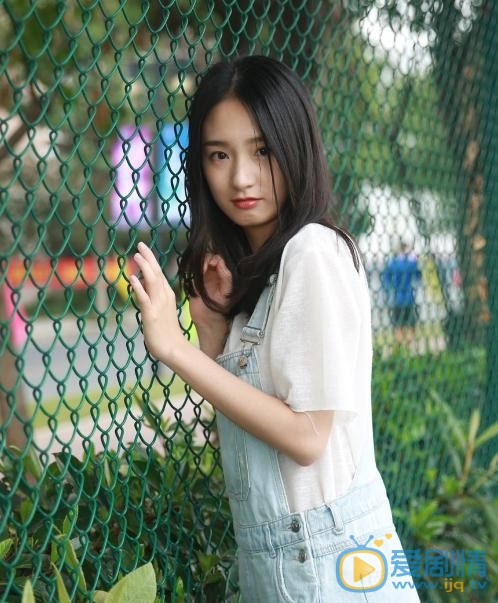 谭盐盐颓废写真 谭盐盐高清写真_谭盐盐高清剧照