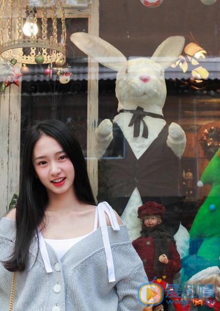 谭盐盐街拍写真 谭盐盐高清写真_谭盐盐高清剧照