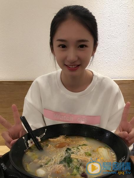 谭盐盐颓废写真 谭盐盐高清写真_谭盐盐高清剧照
