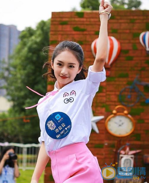 谭盐盐《Hello女神》节目照 谭盐盐高清写真_谭盐盐高清剧照