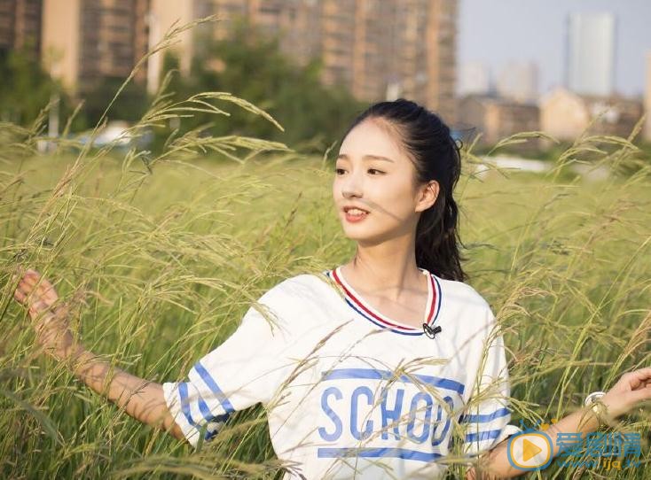 谭盐盐《Hello女神》节目照 谭盐盐高清写真_谭盐盐高清剧照