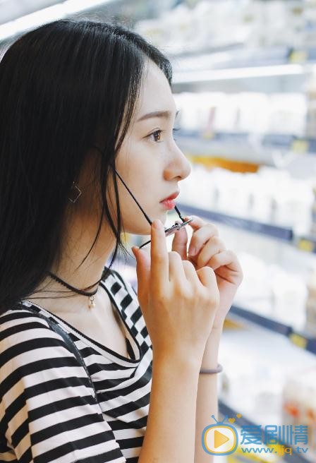 谭盐盐可爱写真 谭盐盐高清写真_谭盐盐高清剧照