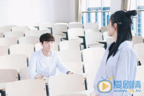 谭盐盐情侣写真 谭盐盐高清写真_谭盐盐高清剧照