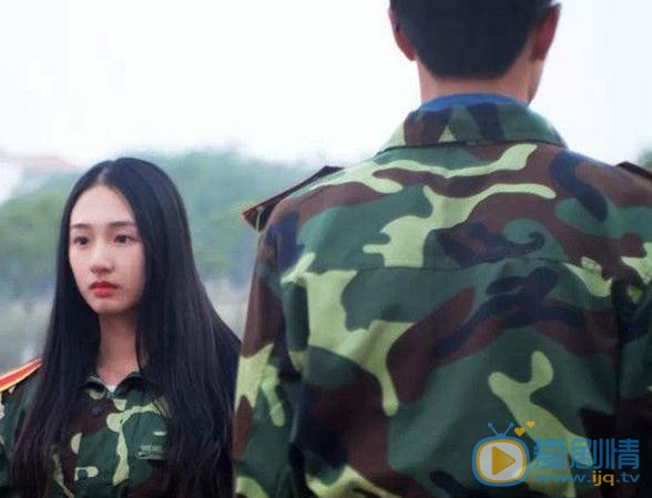 谭盐盐军训照 谭盐盐高清写真_谭盐盐高清剧照