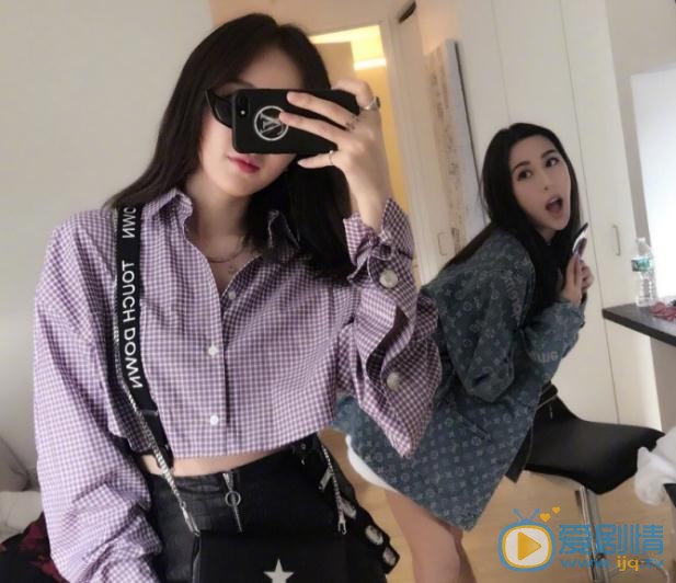 孟佳与人合照 孟佳高清写真_孟佳高清剧照