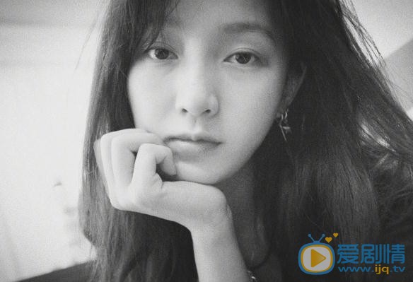 孟佳生活照 孟佳高清写真_孟佳高清剧照